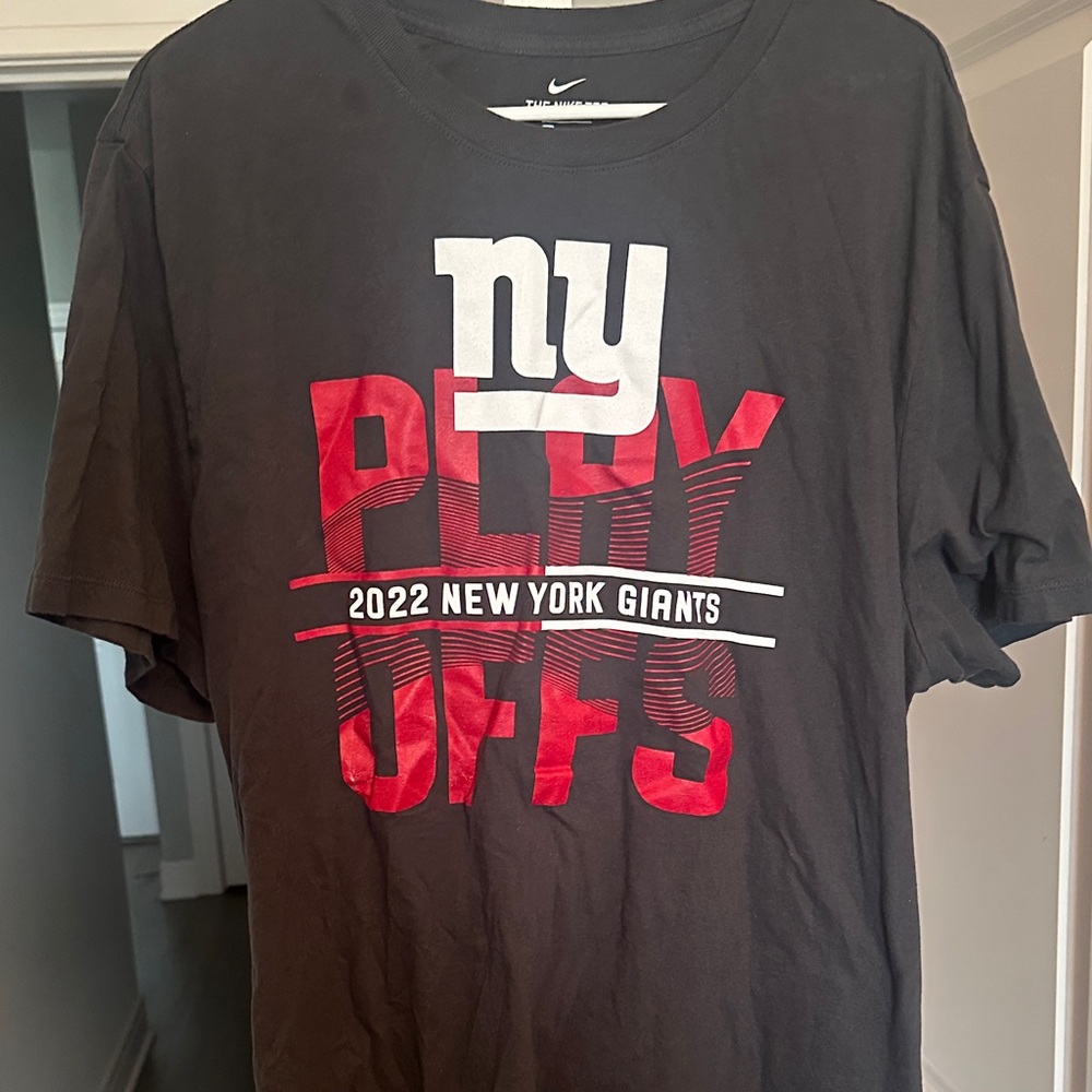 Nike Men's Black and Red New York Giants Playoffs Tee 2022